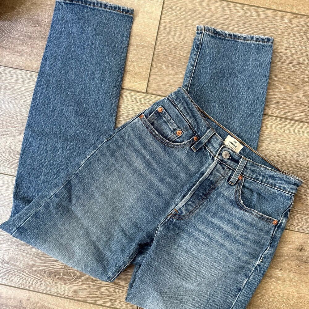 Levis 501 Original Straight Leg Jeans